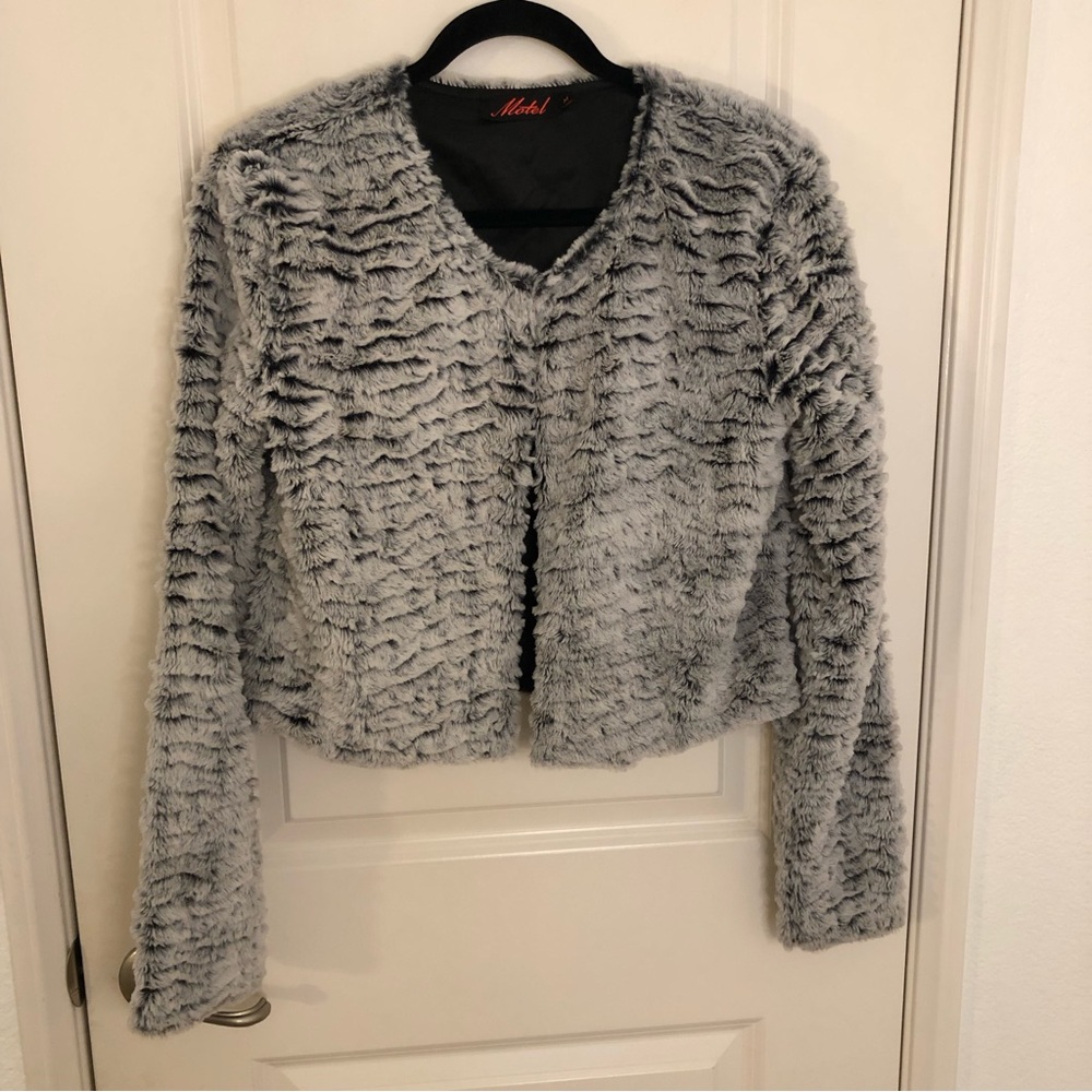 Motel Rocks Grey Fuzzy Fur Like new Eye catching Jacket medium Great condition